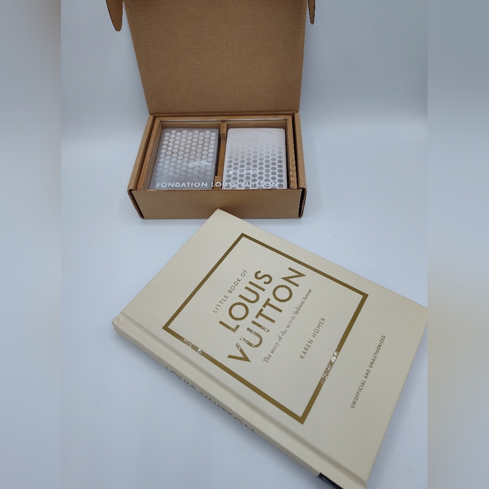Louis Vuitton Fondation Museum Playing Cards Gift Set NIB SEALED - Picture 4 of 5